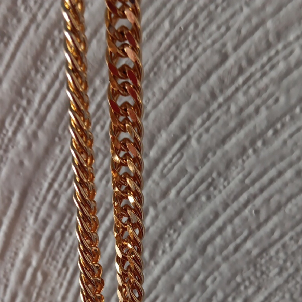 CHANEL Gold Logo Chain Necklace - Picture 5 of 5